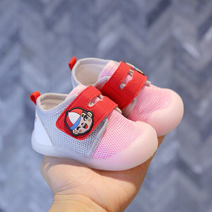 The Perfect Start: Velcro Baby Shoes for Your Little Ones